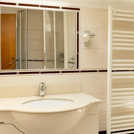Urban In The Heart Of The With Self Check In Apartment Bucharest
